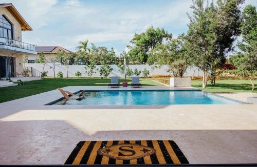 Casa de Campo Villa | Casa Roble