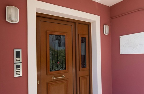 Lefkada Town Apartment | Casa Vardani: Modern, Quiet & Central Apartment