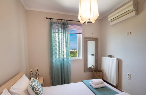 Lefkada Town Apartment | Casa Vardani: Modern, Quiet & Central Apartment