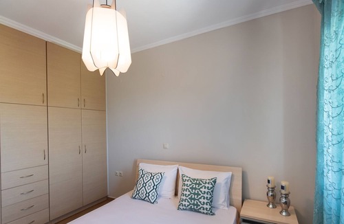Lefkada Town Apartment | Casa Vardani: Modern, Quiet & Central Apartment