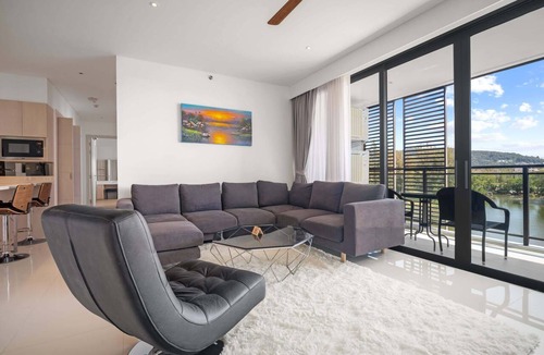 Bang Tao Condo | Cassia Residences, Three-Bedroom B Premium Lake