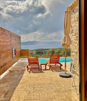 Nerotrivia House | Cassiopea Guest House Evia Greece