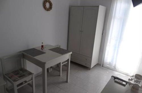 Katapola Apartment | Castelopetra