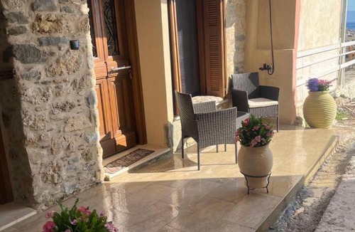 Koroni Hotel | Castle View Serenity