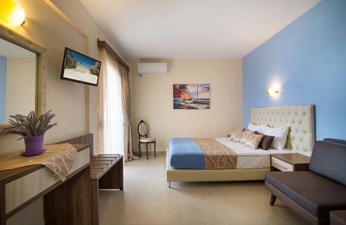 Toroni House | Castro Deluxe