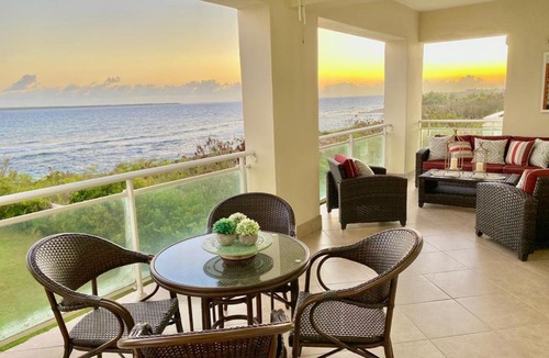 Villa Hermosa Apartment | Catalina bay