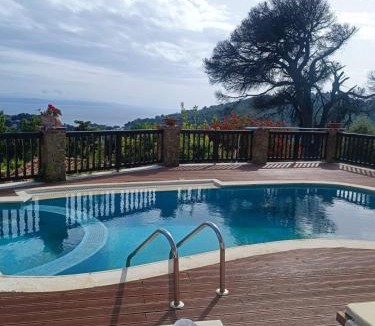 Troulos Villa | Cave Luxury Villas Skiathos