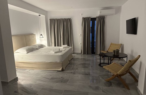 Piso Livadi Hotel | CAVO PISO LIVADI