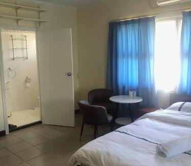 Martintar House | CC airport rooms