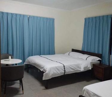 Martintar House | CC airport rooms
