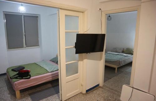 Ilisia Apartment | Center Hilton Area