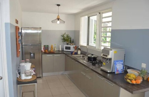 Pa'ofa'i House | Central 270m² 15p + Wifi Parking