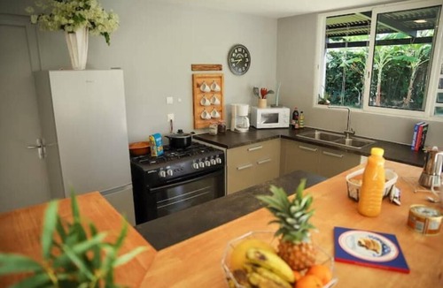 Pa'ofa'i House | Central 270m² 15p + Wifi Parking