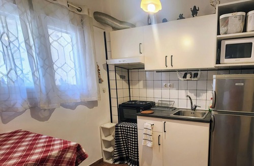 Vyronas Apartment | Central apartment in wonderful Athens!