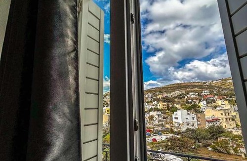 Ermoupoli Apartment | CENTRAL APARTMENTs