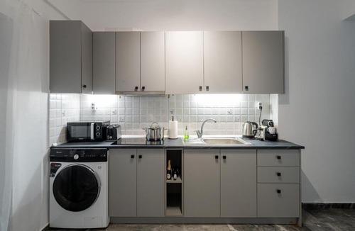 Zavlani Apartment | Central Elegant Flat
