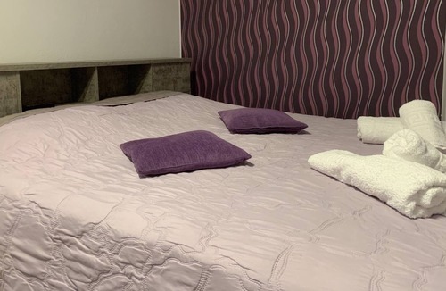 Edessa Apartment | Central & Riverfront Room