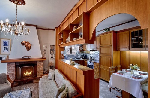 Rethymno Apartment | Central Sea View Apartment, ideal for families