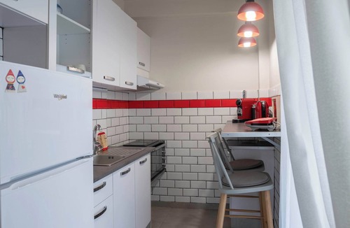 Ilisia Apartment | Central & Spacious Athenian Penthouse Getaway
