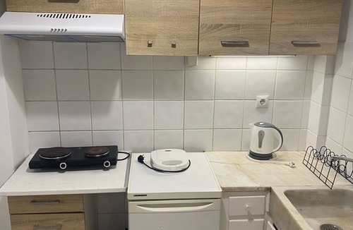 Attiki Apartment | Centralized flat in Athens, cozy Bedroom, near Substations and the main Railway