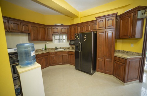 Jarabacoa Apartment | Centrally Located Lovely 3-bedroom Rental unit with Free parking