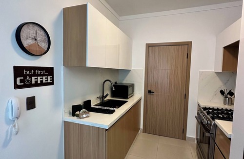 Evaristo Morales Apartment | Centrally located, 1 Bedroom + Studio in Evaristo Morales