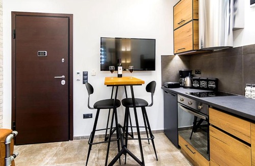 Athens City Centre Apartment | Centrally located studio next to Syntagma sq.
