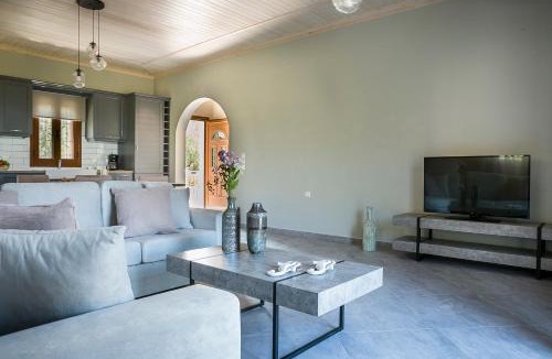 Dhrakata House | Cephalonian Countryside Villa