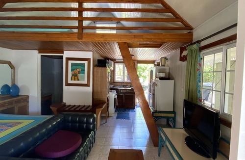 Tiahura Ski Chalet | Chalet on the fairway with sea access