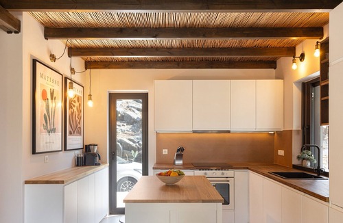 Poseidonio House | Chariclea Main House