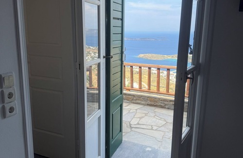 Batsi House | Charming 1-bedroom house in delightful Andros with WiFi, AC, endless views