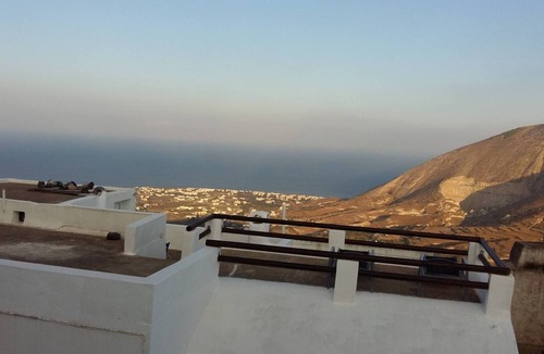 Pyrgos House | Charming 1705 Castle House in Pirgos Kallistis, Greece