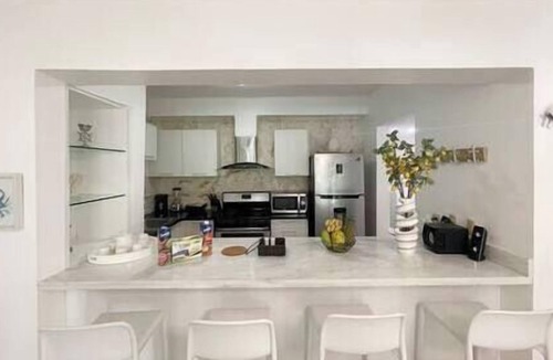 Playa Bibijagua Apartment | Charming 2 Bedroom Apartment with Pool