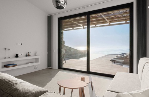 Agios Romanos Villa | Charming 2-bedroom villa in enchanting Tinos with AC, WiFi