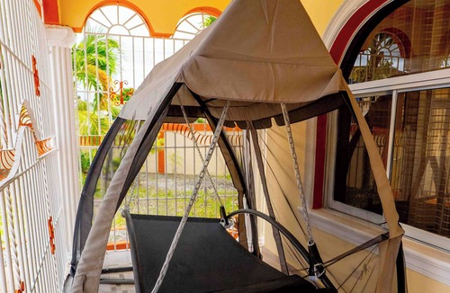 Higuey House | Charming 3-bedroom house with wifi and AC in Higuey, have a local experience!