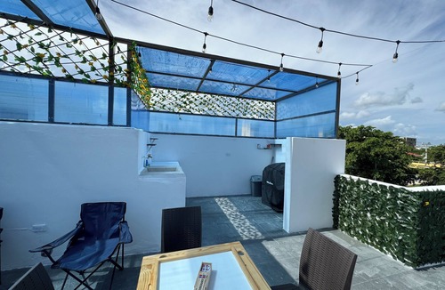 Residencial ROMANA Apartment | Charming 3BR apartment with private terrace & Jacuzzi. Just 3mins from the Beach