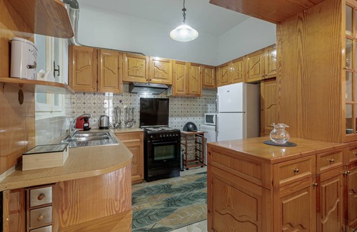 Corfu Town Apartment | Charming Central Corfu Apartment in Old Town