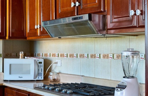 Ciudad Universitaria Apartment | Charming Paradise Loft Style Malecon Apartment 715A
