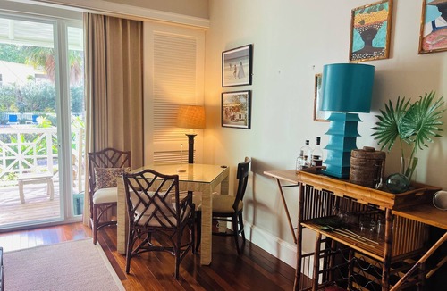 Dunmore Town Condo | Charming Suite with updated Living Room, king bed, WiFi, and a Fresh Water Pool.