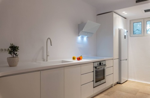 Faros Armenistis House | Chef included by Fantasia Villas: de la Greco Villa