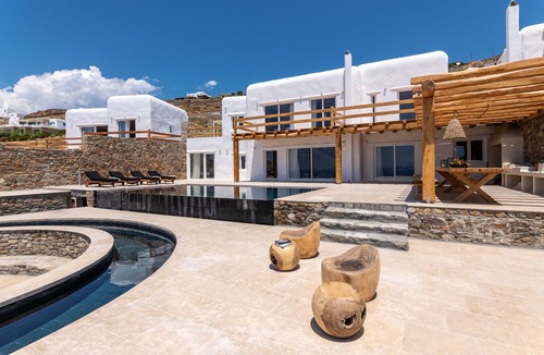Faros Armenistis House | Chef included by Fantasia Villas: de la Greco Villa