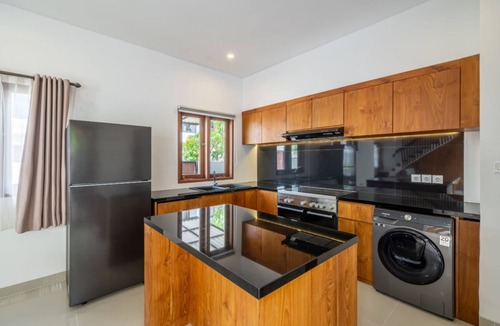 Denpasar Villa | Chic 3-bedroom villa with WiFi, AC in charming Bali