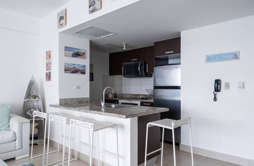 Juan Dolio - El Pueblo Apartment | Chic Beachfront Apt. W/5 beds Las Olas Juan Dolio