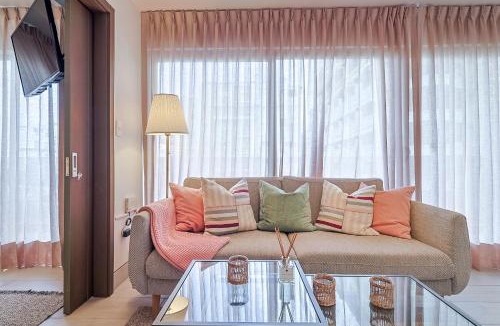 Sarasota Apartment | Chic Centric 1BR Apt, King Bed
