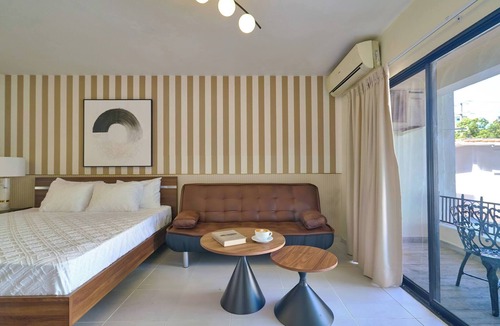 La Arboleda Apartment | Chic King Suite Bright Private Balcony