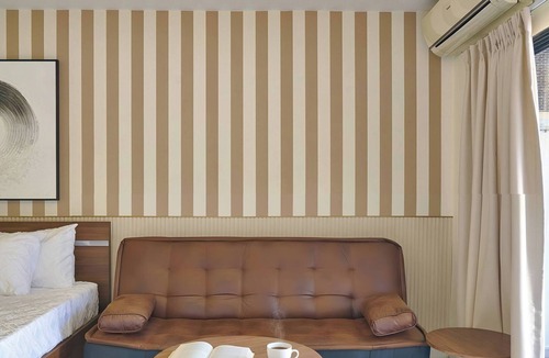 La Arboleda Apartment | Chic King Suite Bright Private Balcony