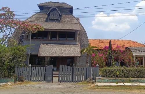 Jepara Bed & Breakfast | Chody House