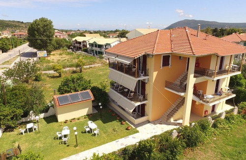 Lygia Hotel | Christina Studios
