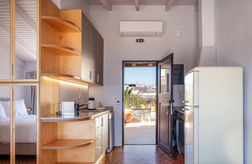 Old Town Rethymnon Apartment | Chryssi 03, seafront cozy suite for 2 in Rethymno!