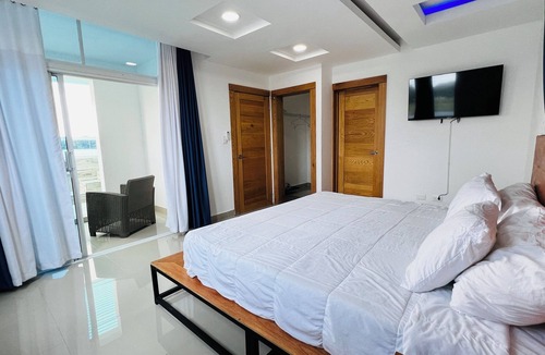 Santiago Province Apartment | City Center Penthouse with Private Jacuzzi